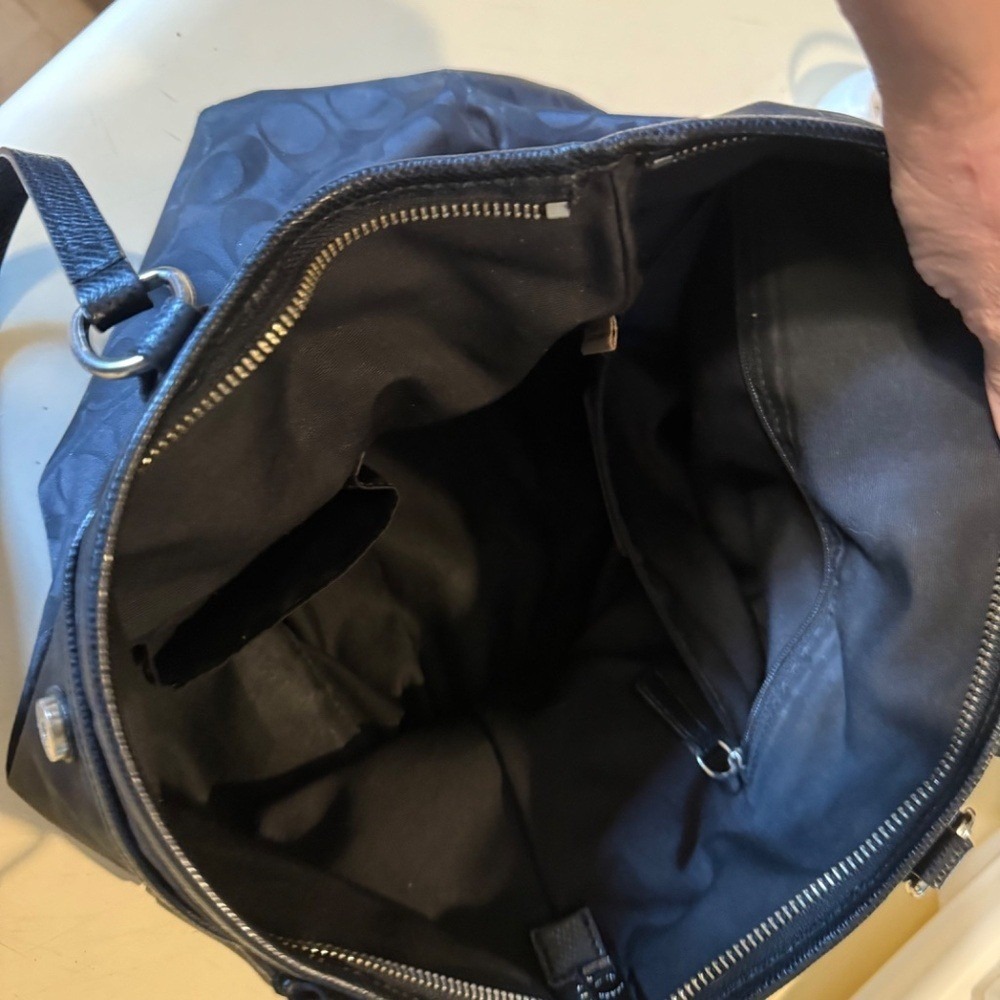 COACH Ward Tote - Picture 5 of 7